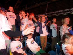 Klasse ! Wir singen 2015_12b
