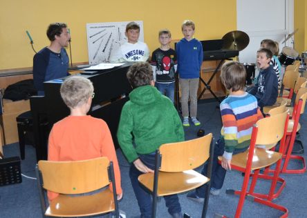 Musikalische Früherziehung für Jungen_01b Musikalische Früherziehung für Jungen_01b